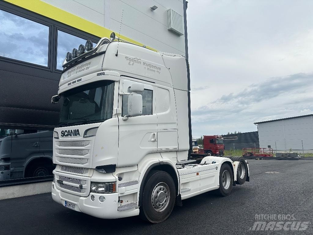 Scania R520 6x2 Vetopöytäautot