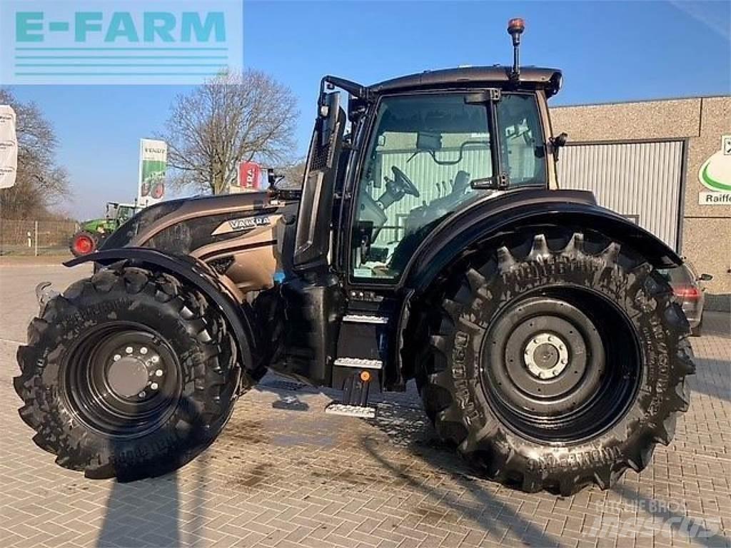Valtra t215a Traktorit