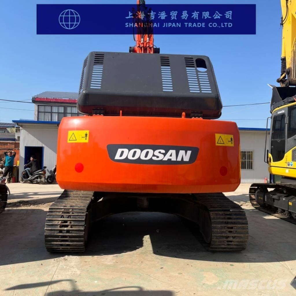 Doosan DX 300 Telakaivukoneet