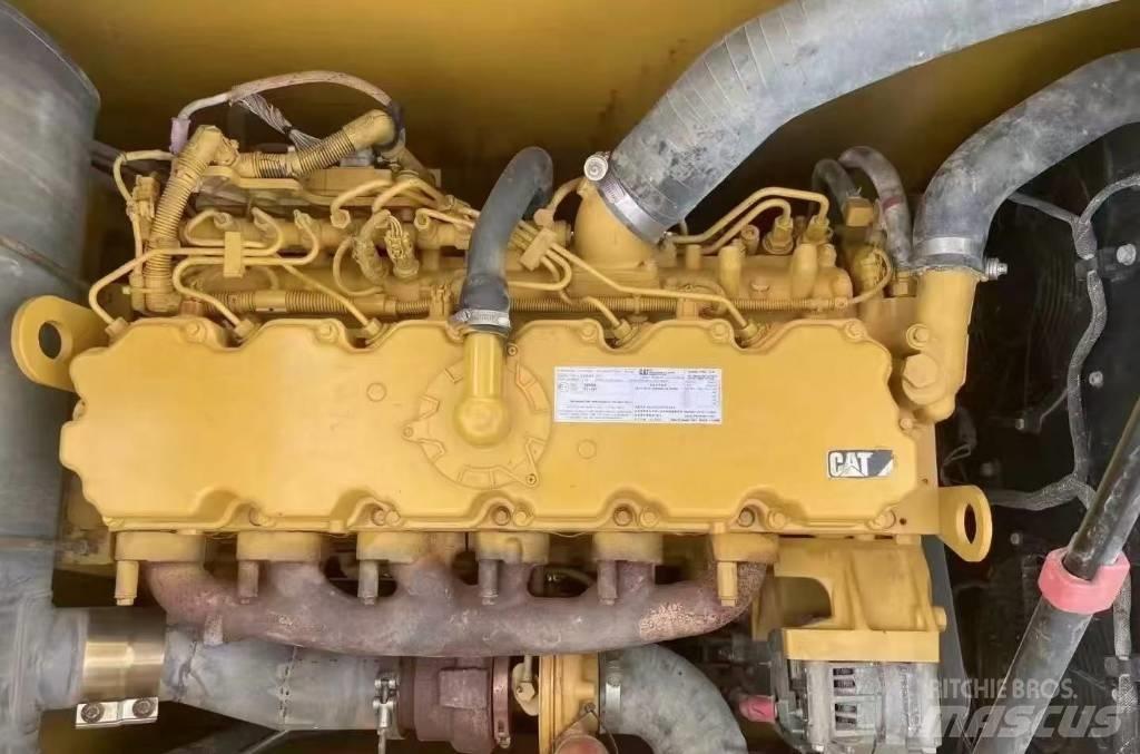CAT 320 D Telakaivukoneet