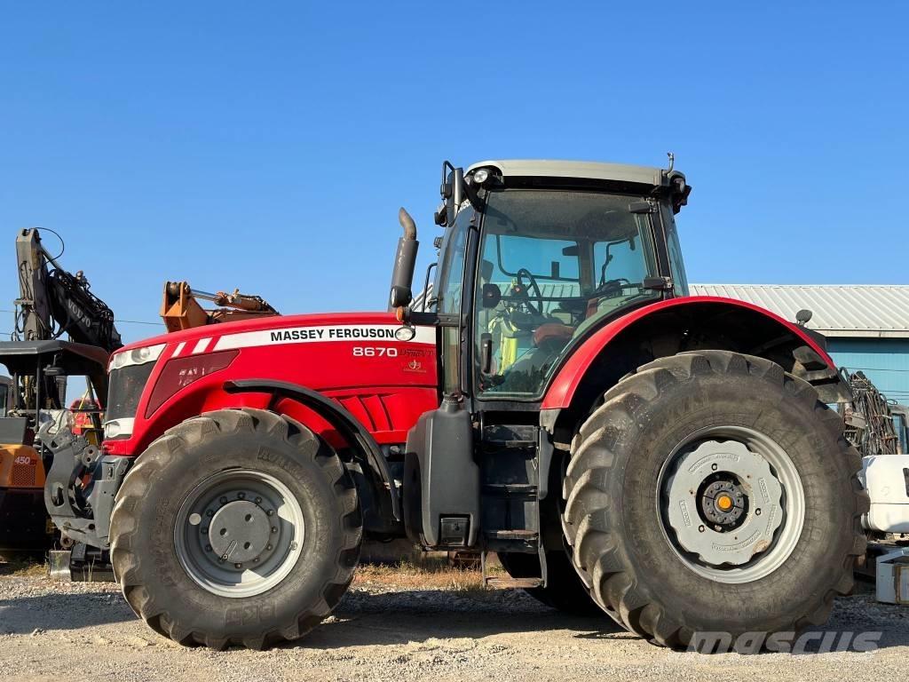 Massey Ferguson 8670 Traktorit