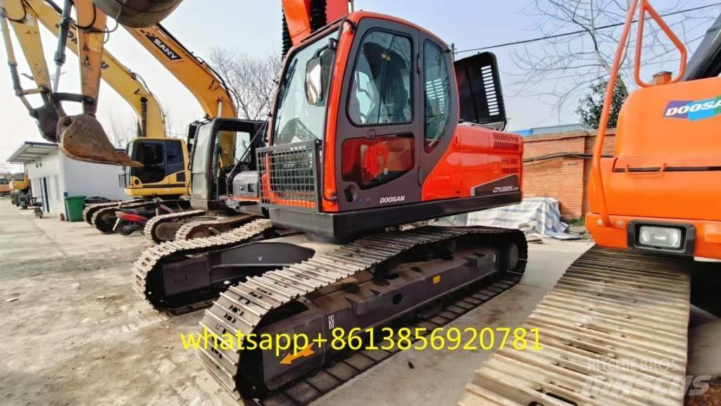 Doosan DX 225 Telakaivukoneet