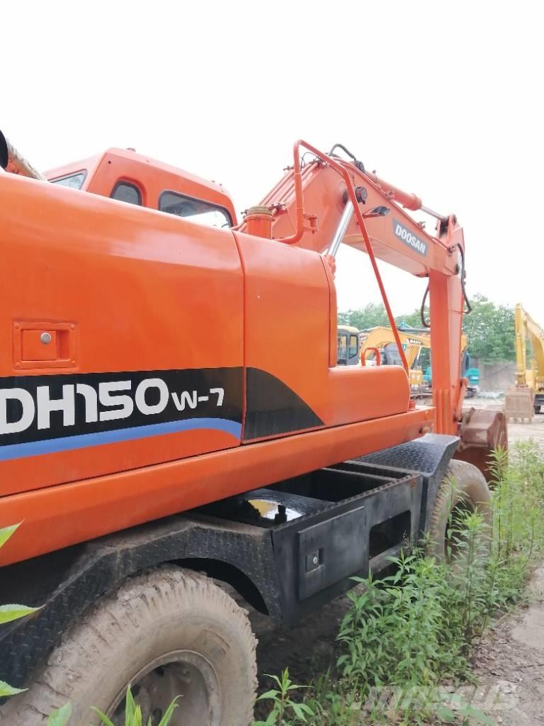 Doosan DH 150 W-7 Telakaivukoneet