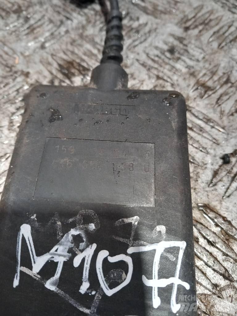 MAN TGA  4460561380 Ohjaamot ja sisustat