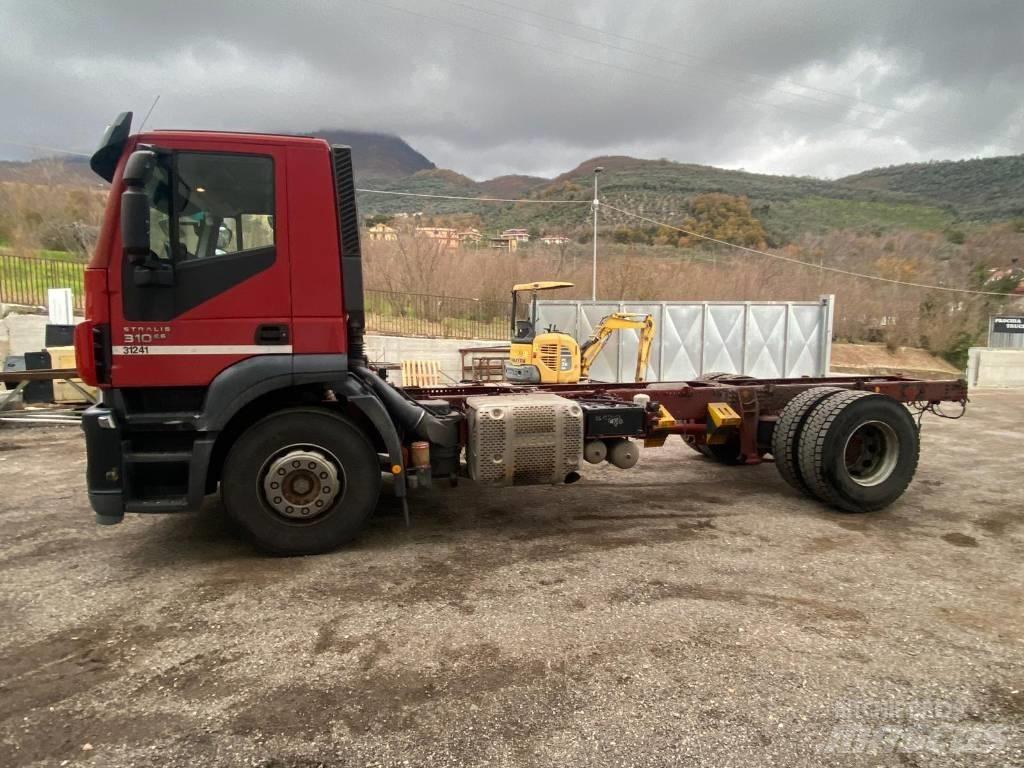 Iveco STRALIS 190S31 Autonkuljetusautot