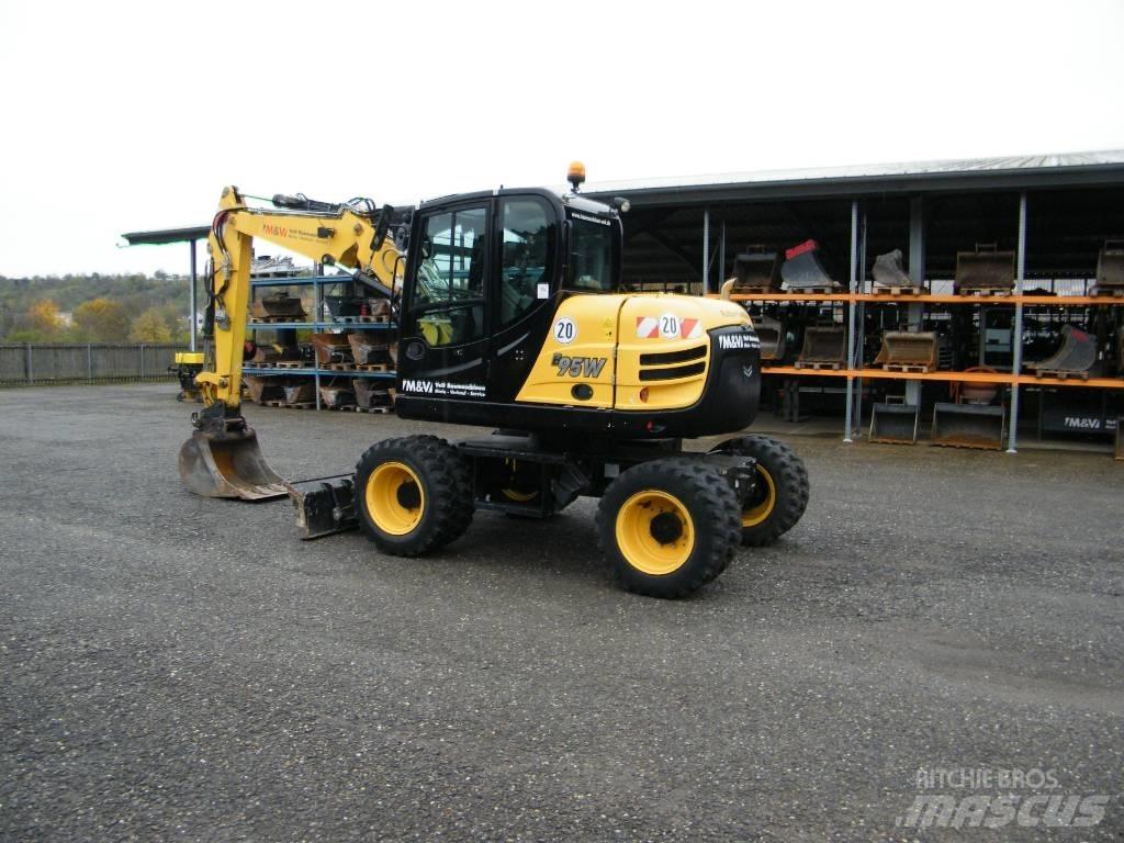 Yanmar B95W Pyöräkaivukoneet
