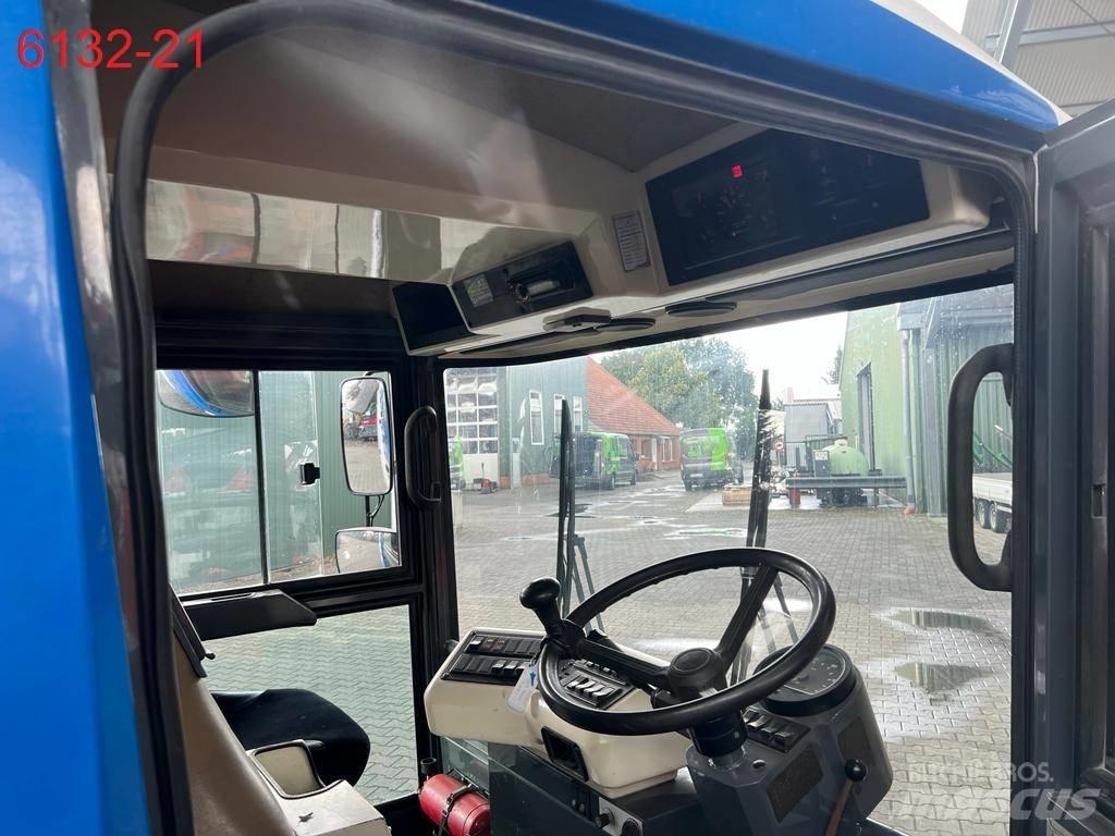 Ravo 540 Lakaisuautot