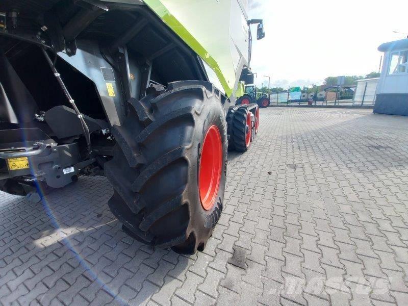 CLAAS Lexion 8800 TT Leikkuupuimurit