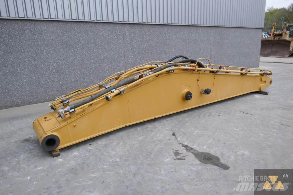 CAT 352F Boom Muut