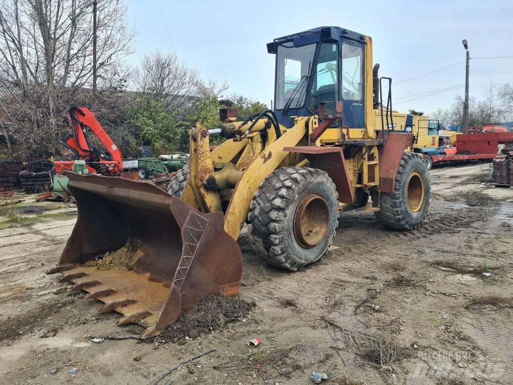 Komatsu WA 250 Pyöräkuormaajat