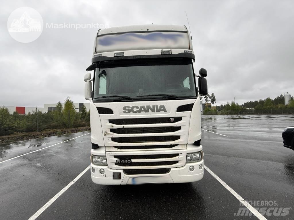 Scania R 440 LA Vetopöytäautot