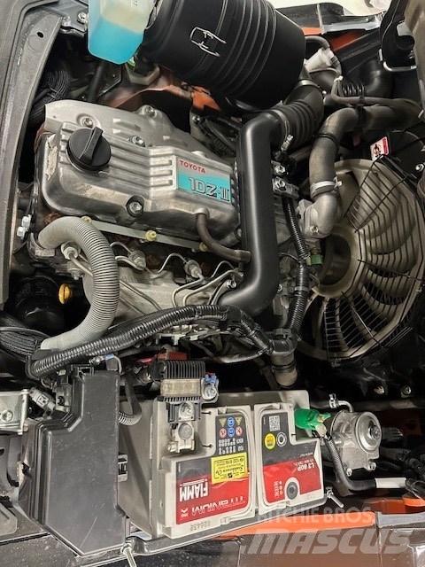 Toyota 02-8 FDF 30 Dieseltrukit