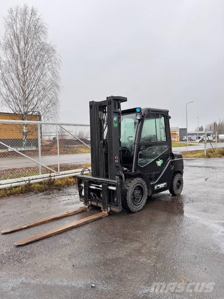 Toyota 02-8 FDF 30 Dieseltrukit