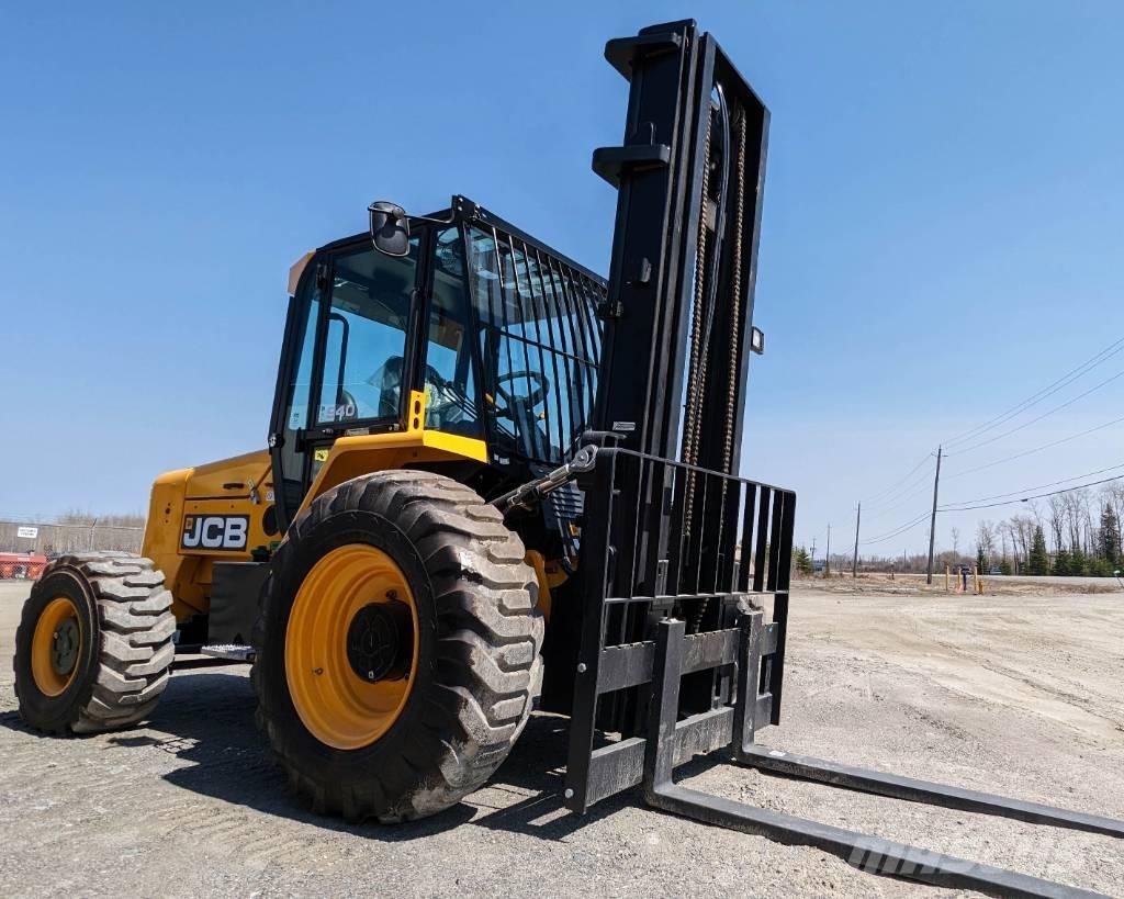 JCB 940 RTFL Maastotrukit