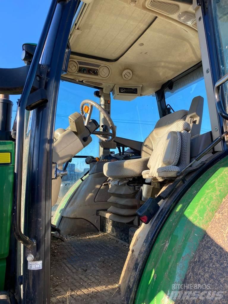 John Deere 5100R Traktorit