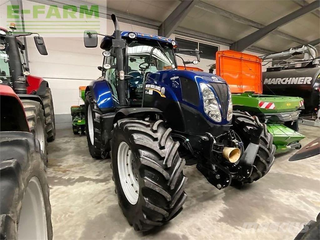 New Holland t7.210 Traktorit