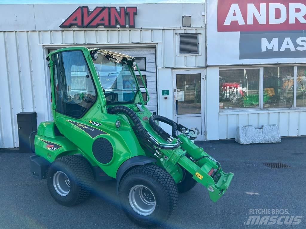 Avant E 527 Med  hytt Liukuohjatut kuormaajat