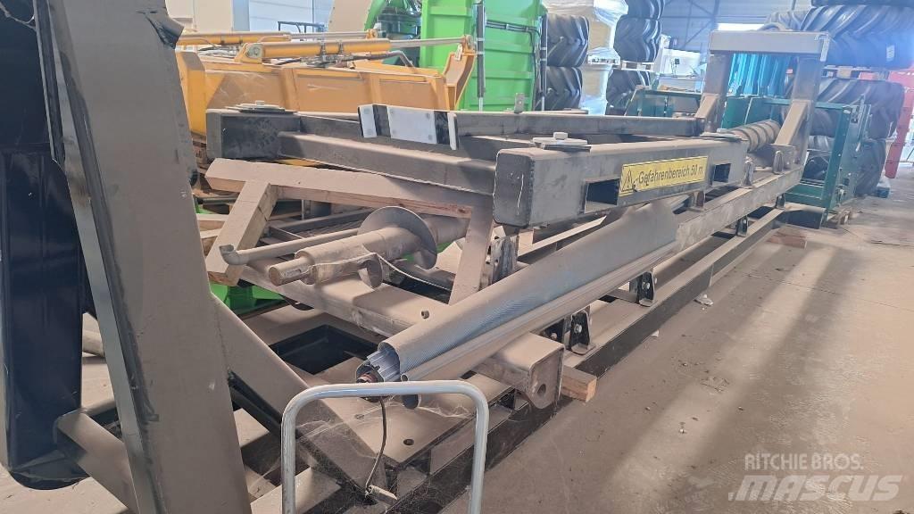  Haakarm frame Hencon Vaihtolavapuoliperävaunut