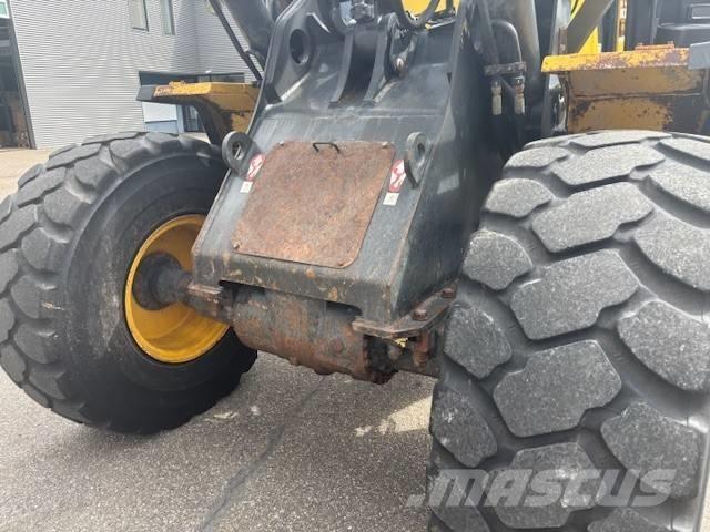 Komatsu WA 320 PZ-6 Pyöräkuormaajat