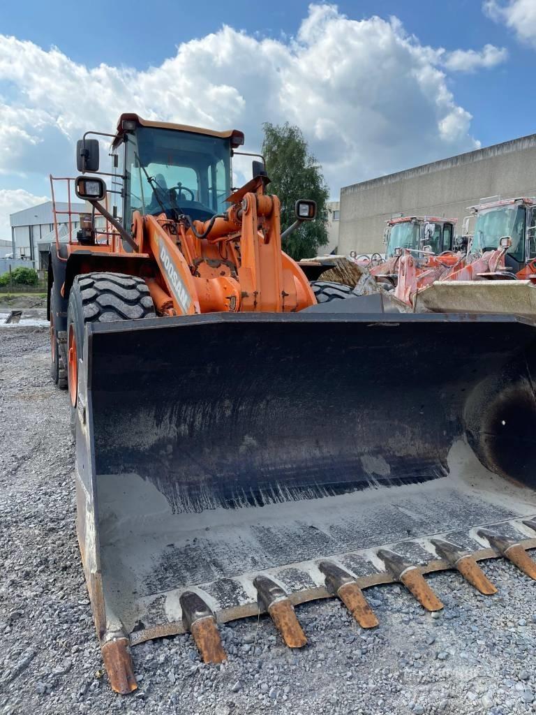 Doosan DL 420 Pyöräkuormaajat