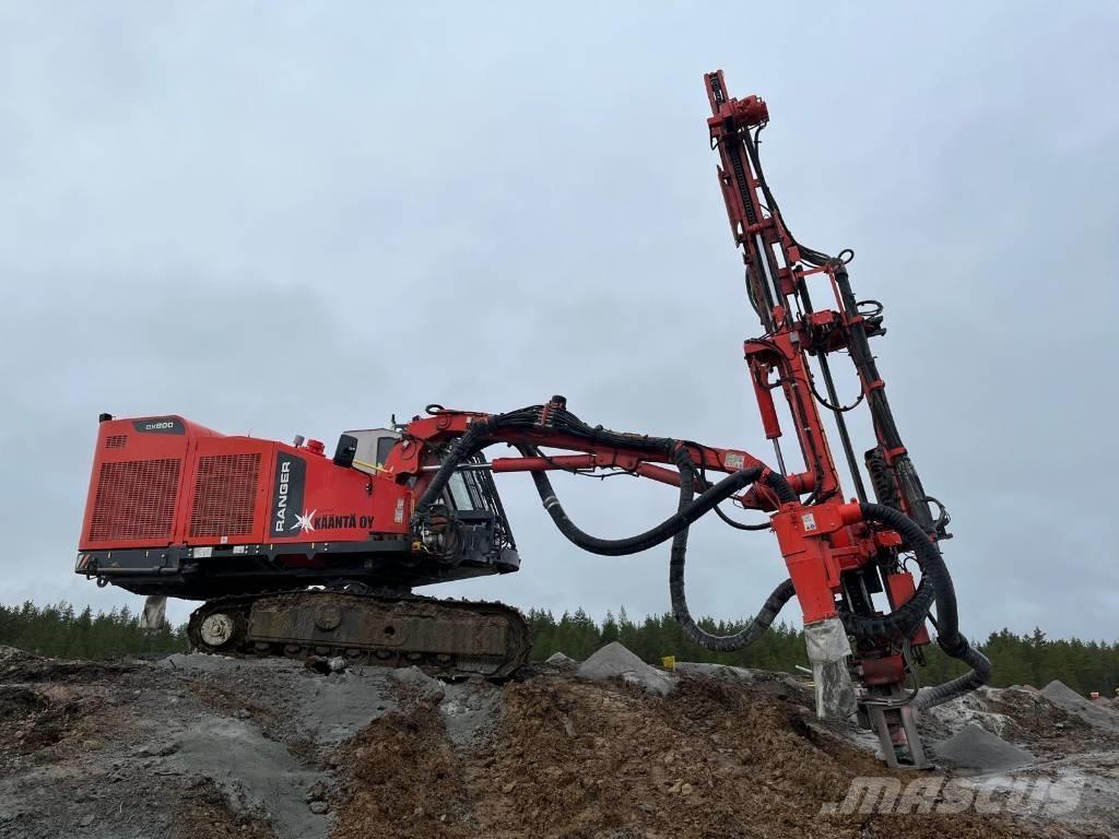 Sandvik DX800 Avolouhintaporauslaitteet