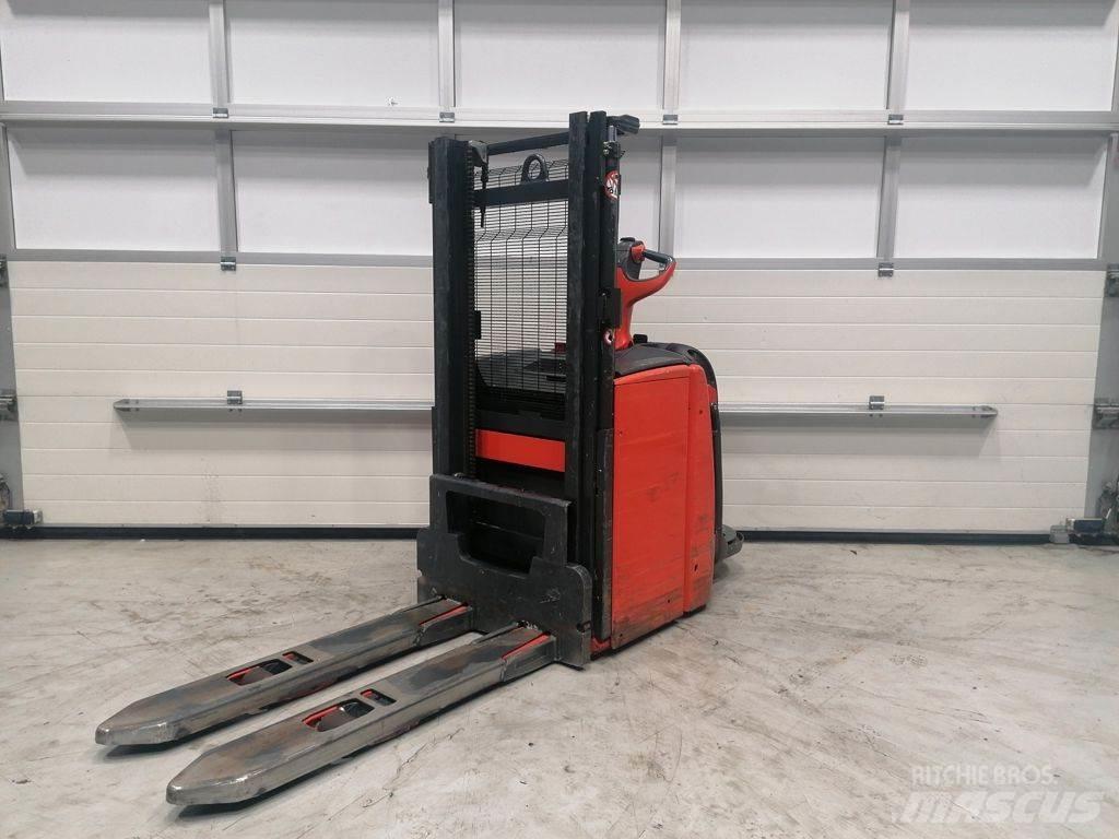 Linde L14AP Käyden ajettavat pinoamistrukit