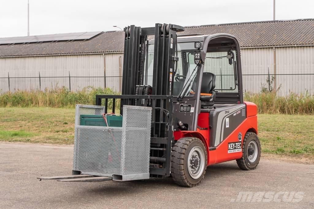 Manitou ME 450 Sähkötrukit
