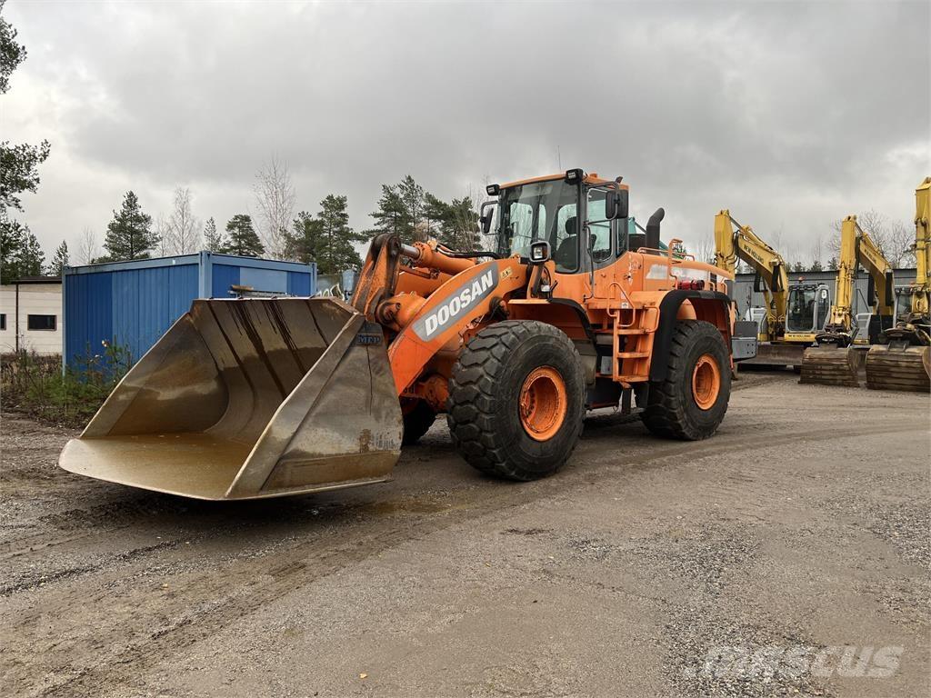 Doosan DL450 Pyöräkuormaajat