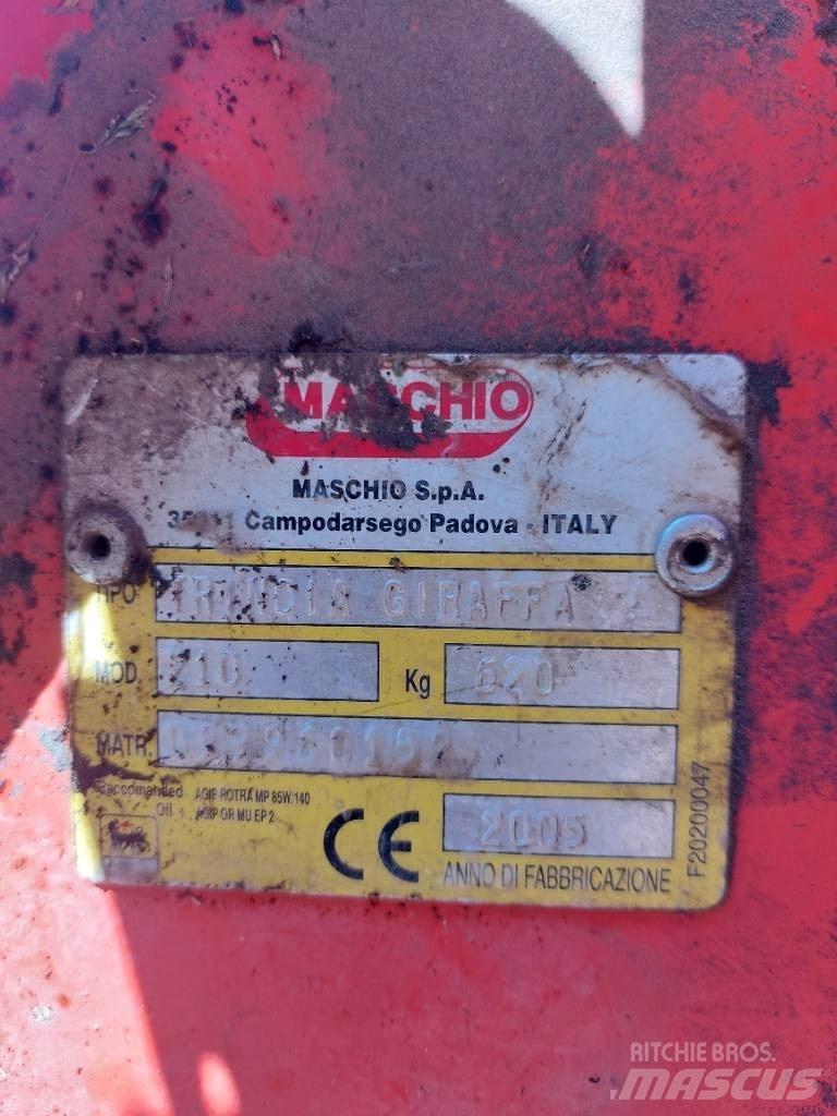 Maschio Giraffa 210 Kesantoleikkurit ja -murskaimet