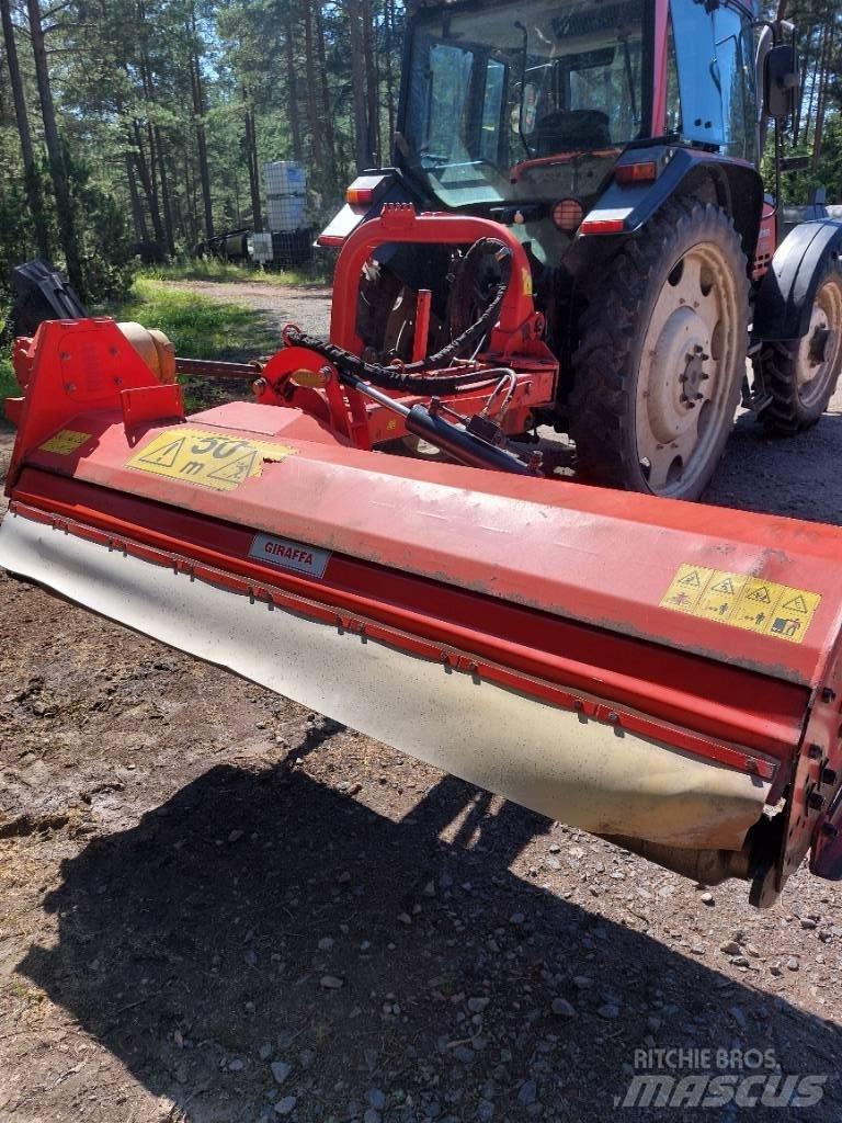 Maschio Giraffa 210 Kesantoleikkurit ja -murskaimet