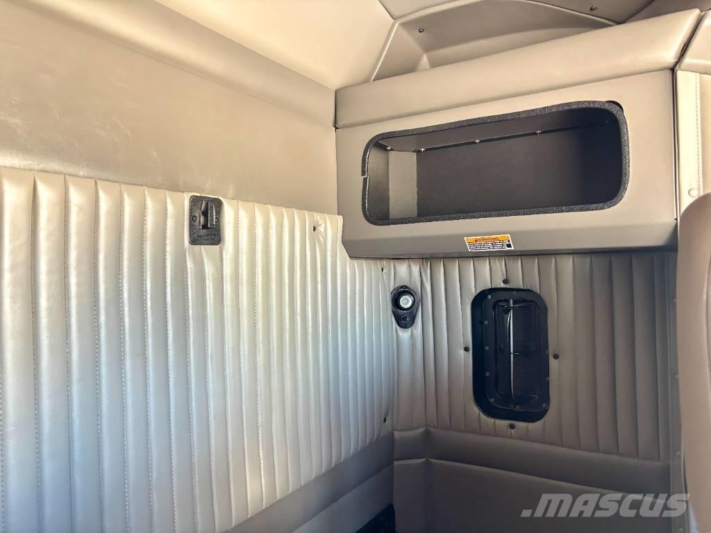 Kenworth T 800 Vetopöytäautot