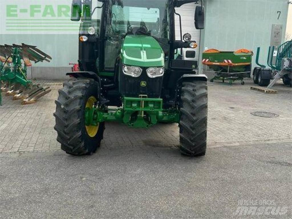 John Deere 6090m Traktorit