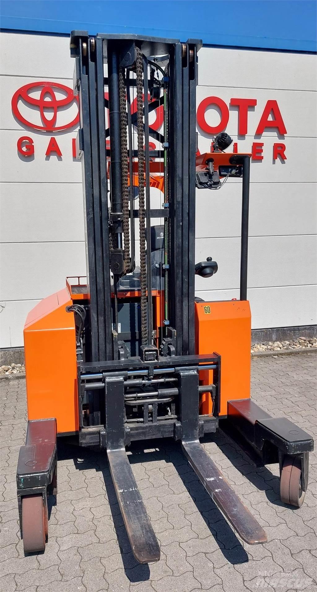 Toyota FRE270 Nelitietrukit