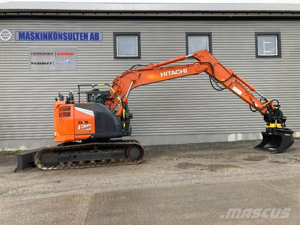 Hitachi ZX 135 US-7 Telakaivukoneet