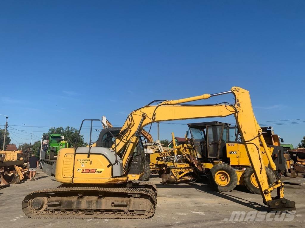New Holland E 135 SR Telakaivukoneet