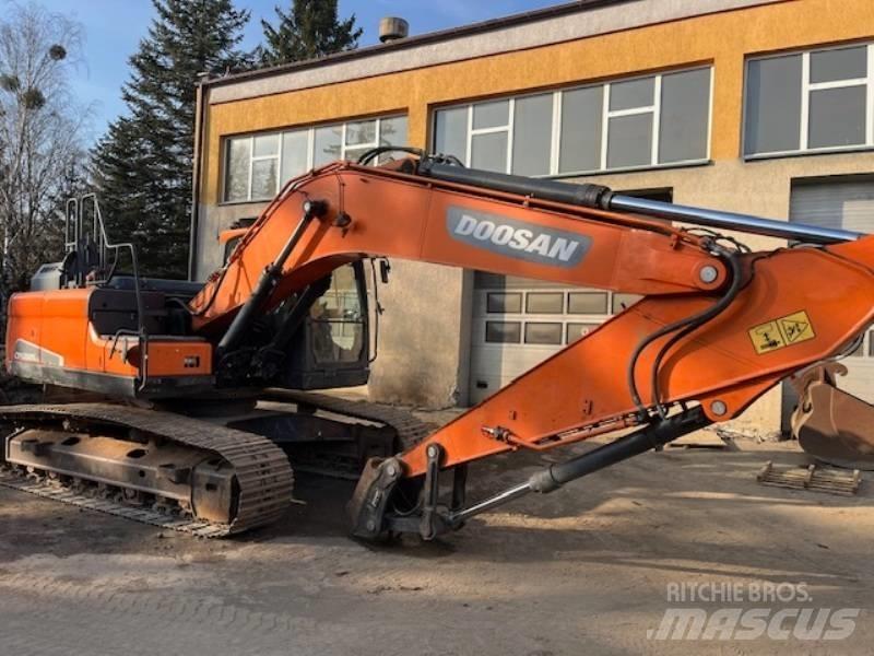 Doosan DX 225 LC-5 Telakaivukoneet