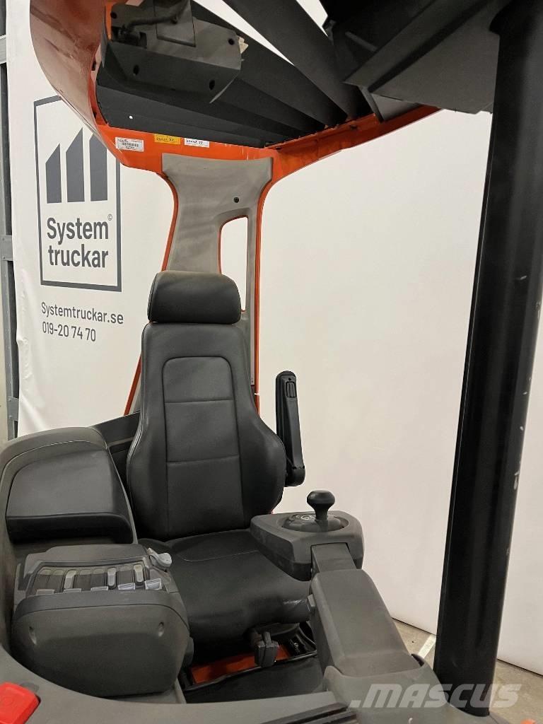 BT RRE160E Työntömastotrukit