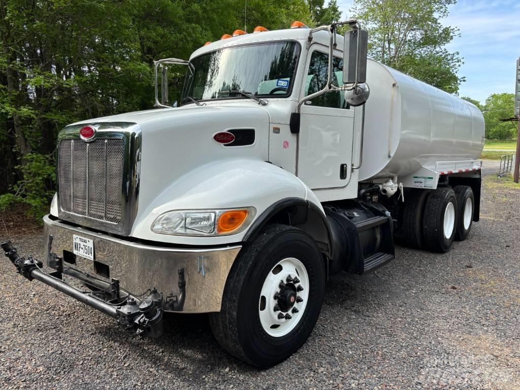 Peterbilt 348 Vesisäiliöautot