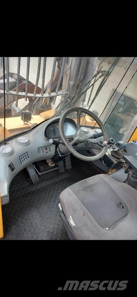 Volvo L 180 E Pyöräkuormaajat