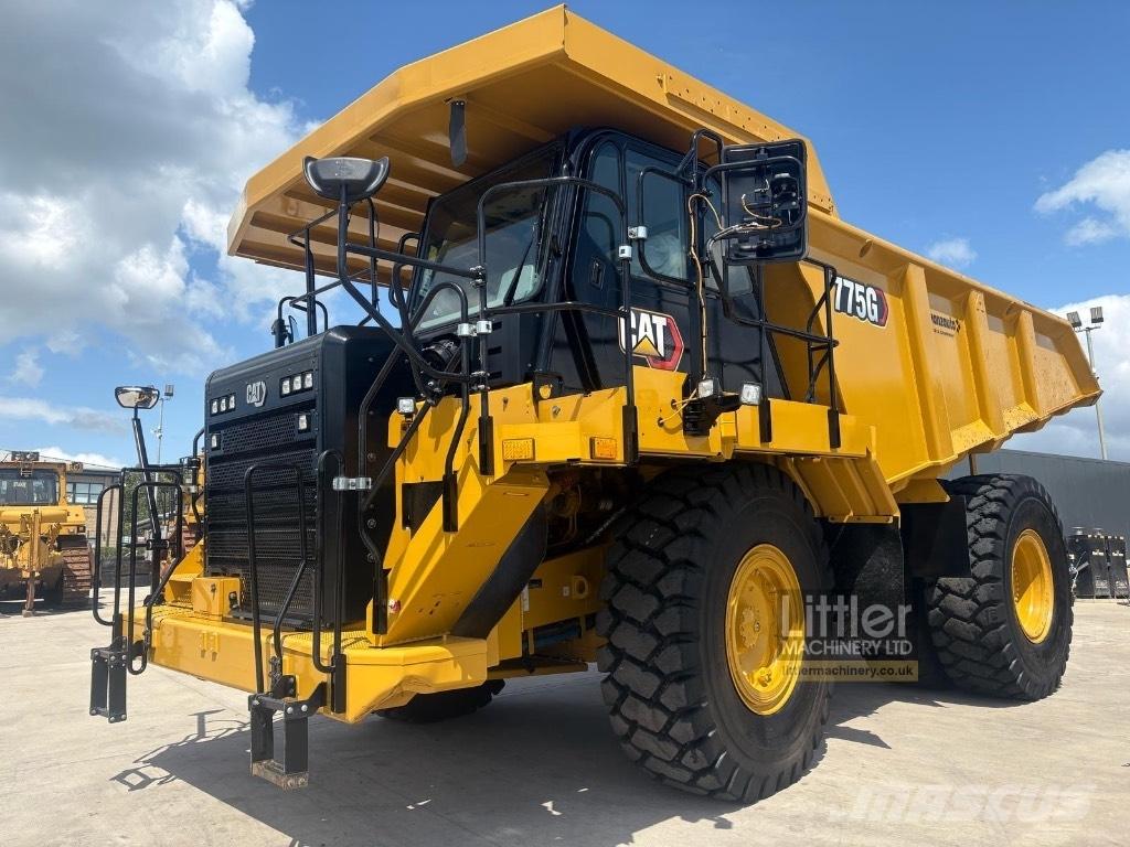 CAT 775 G Maansiirtoautot