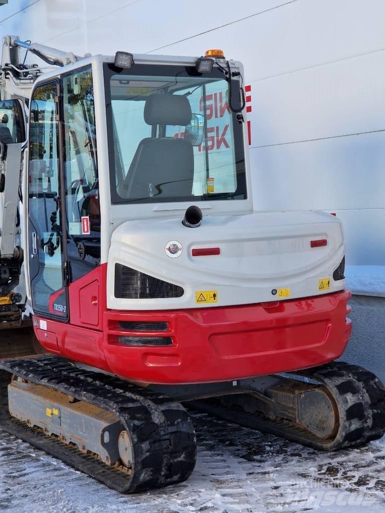 Takeuchi TB 250 Minikaivukoneet < 7t