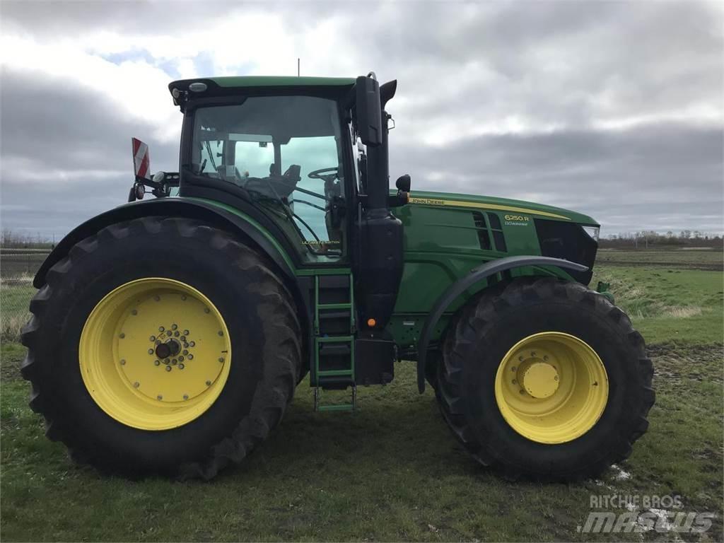 John Deere 6250R Traktorit