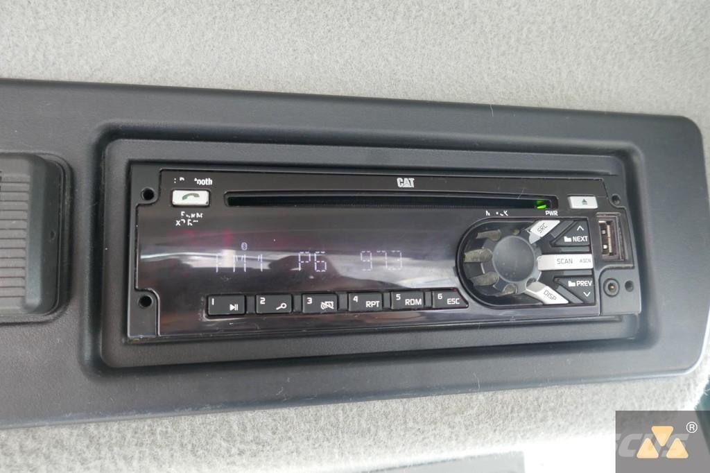 CAT 966M Pyöräkuormaajat