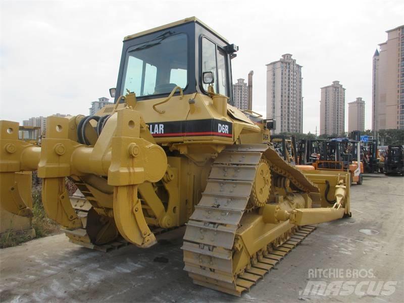 CAT D6R Telaketjupuskutraktorit