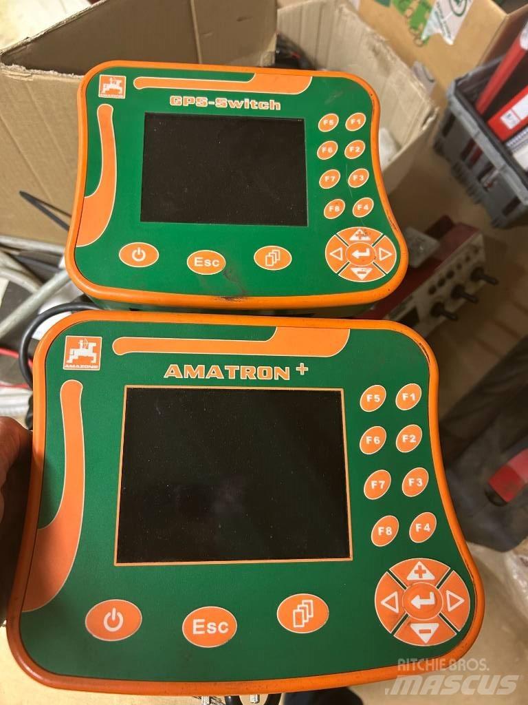 Amazone UX 4200 Hinattavat ruiskut