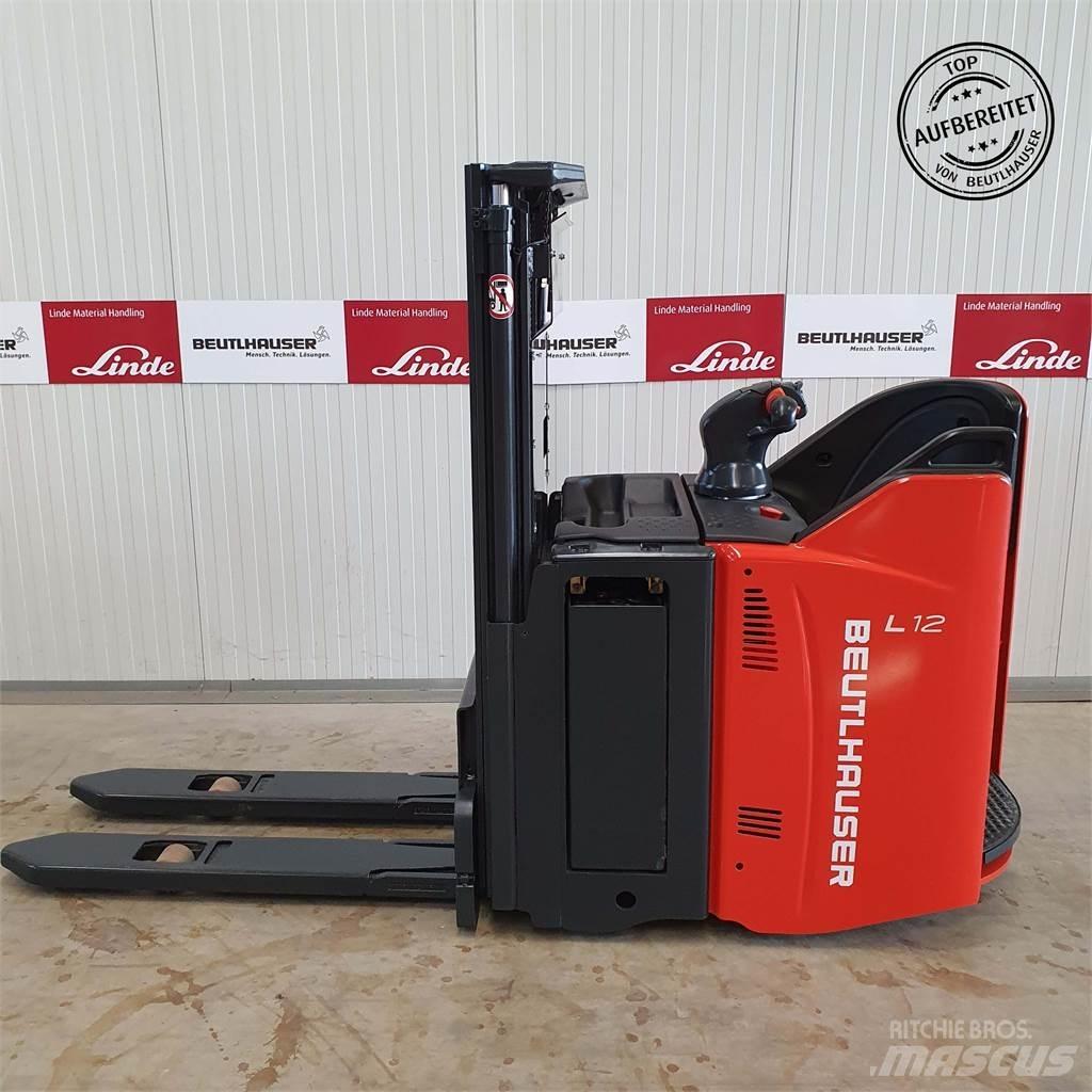 Linde L12SP Käyden ajettavat pinoamistrukit