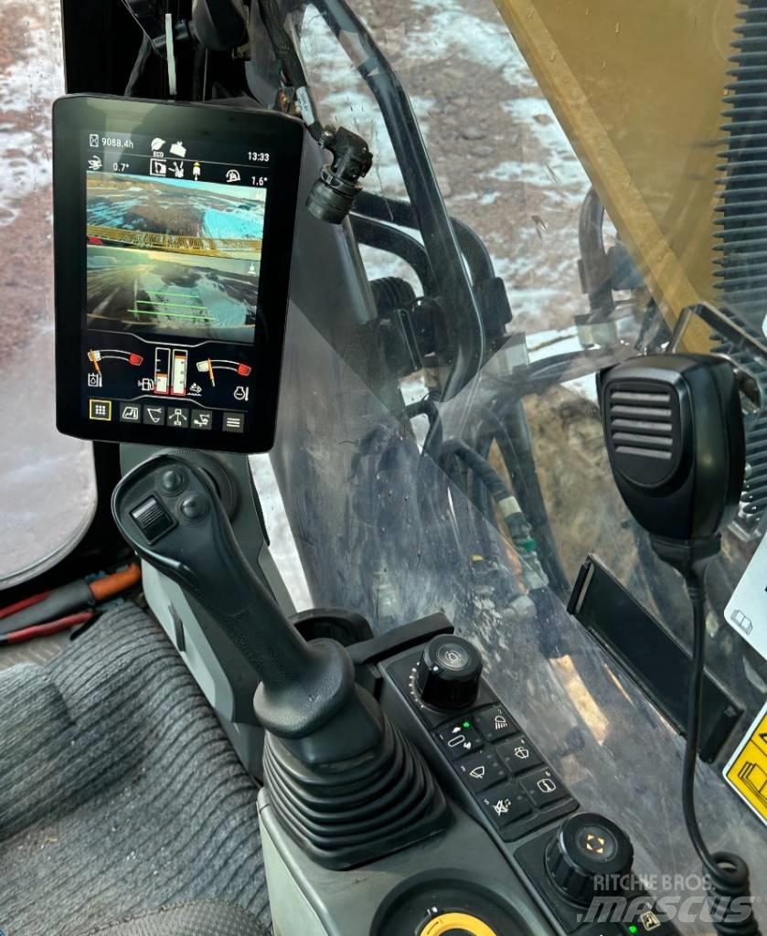 CAT 340 Telakaivukoneet