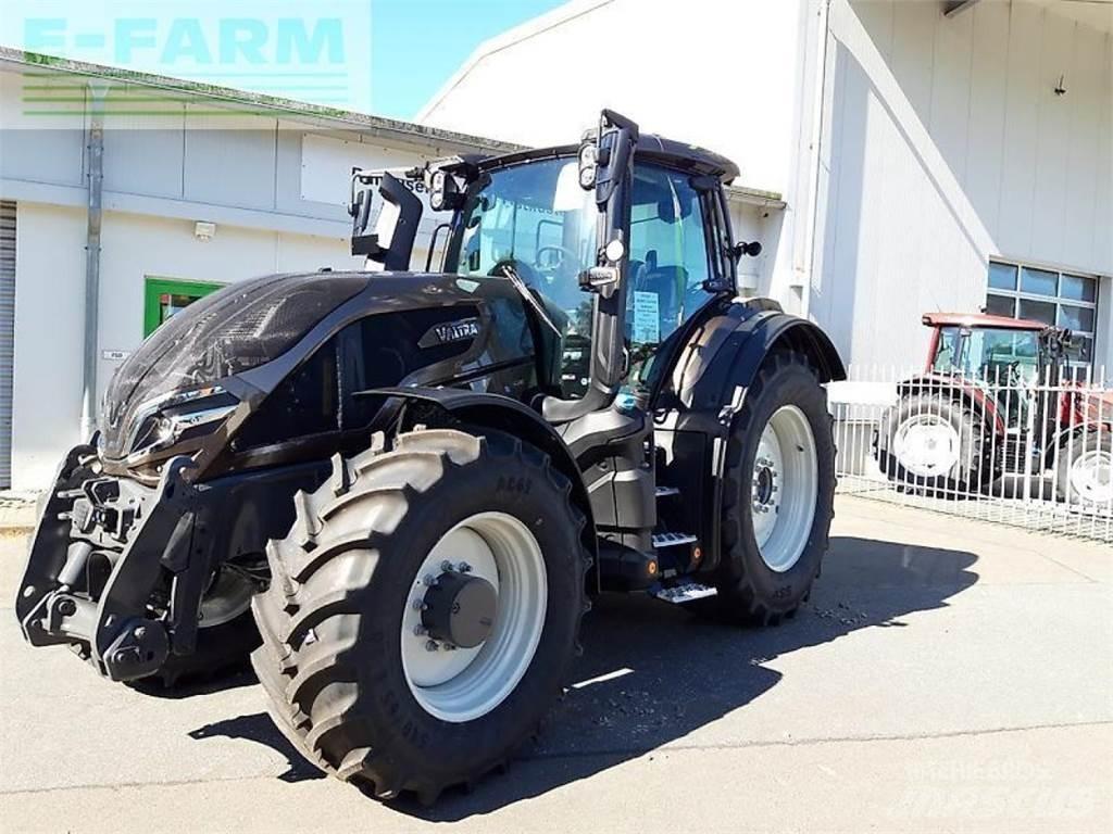 Valtra q265 Traktorit