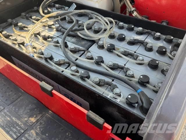 Manitou ME 425 Sähkötrukit