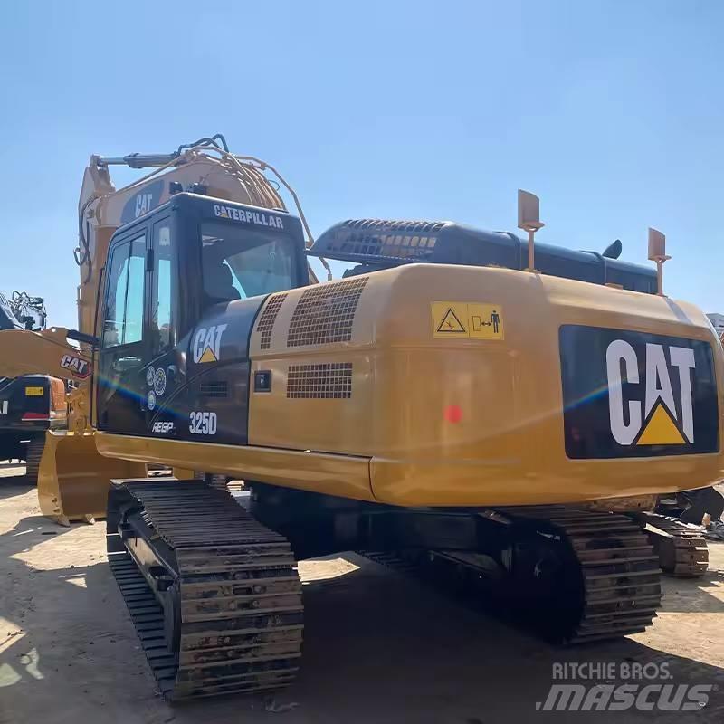 CAT 325 D Telakaivukoneet